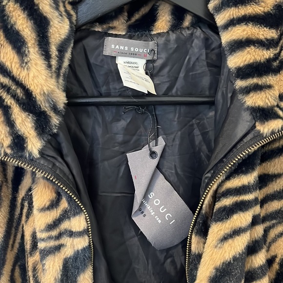 Tiger print faux fur bomber - Picture 6 of 8